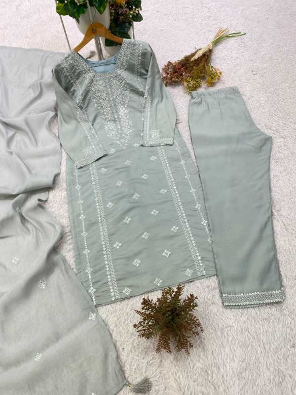 Heavy Roman Silk Embroidery Suit