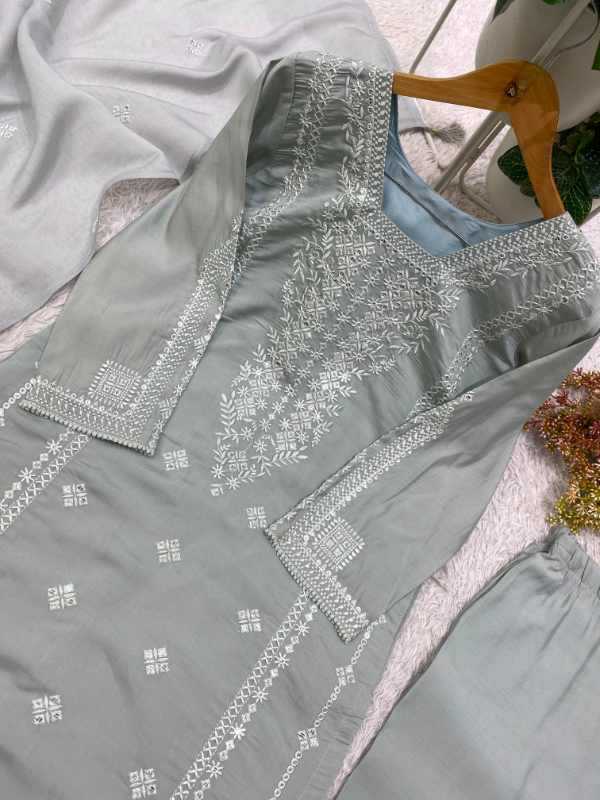Heavy Roman Silk Embroidery Suit