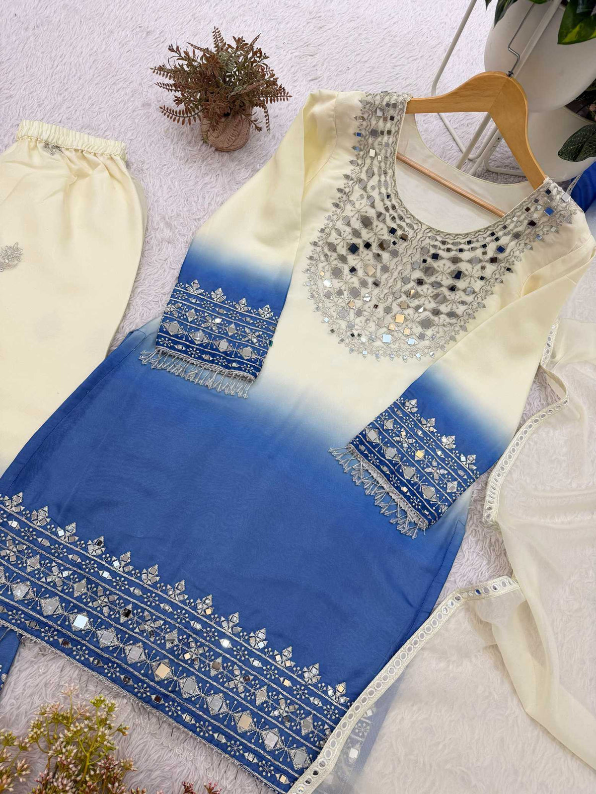 Georgette Embroidery Suit in Blue