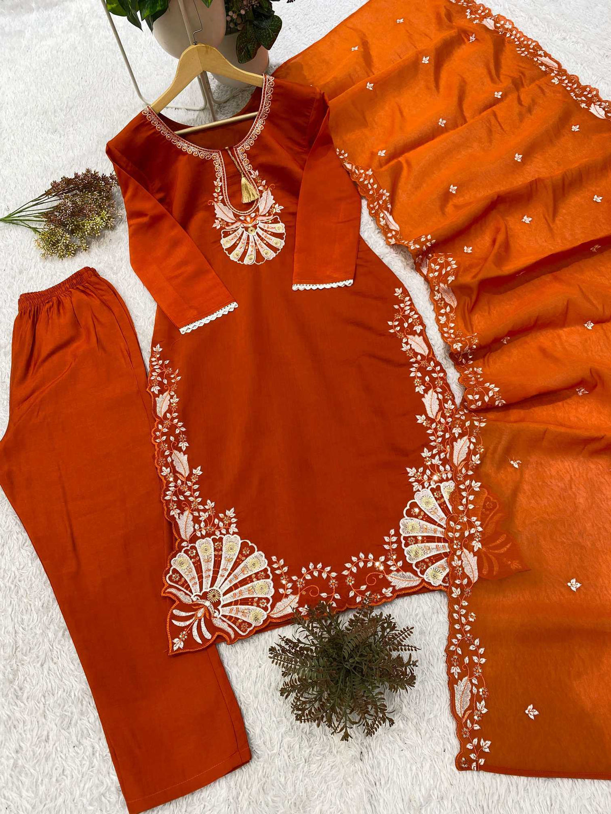 Heavy Roman Silk Ladies Suit 502