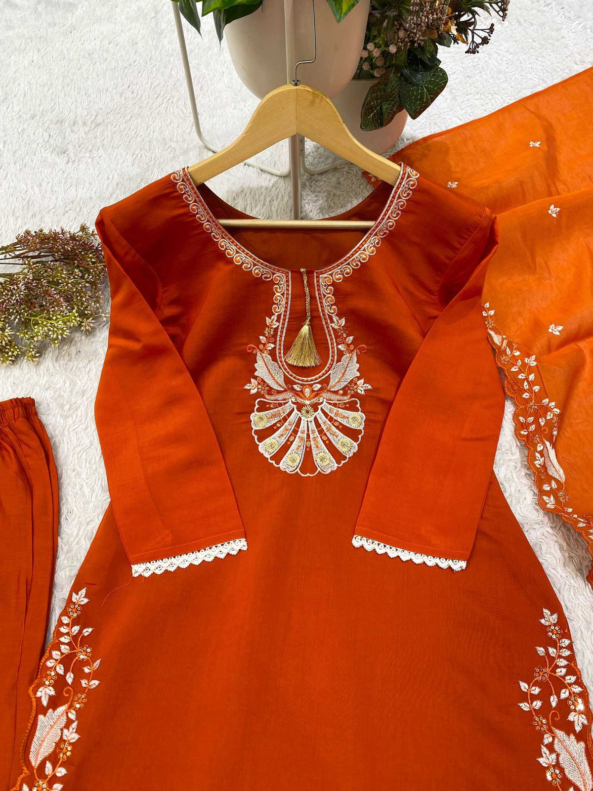 Heavy Roman Silk Ladies Suit 502