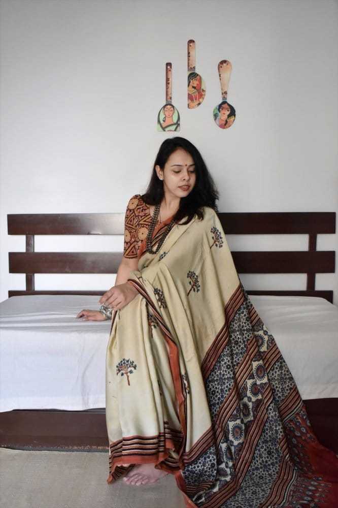 Gauri Muslin Silk Printed Saree