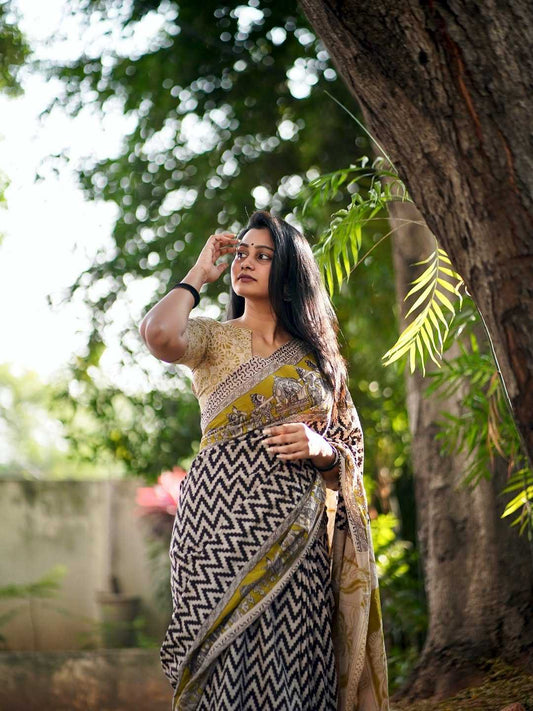 Radha Pure Linen Designer Saree in Off White