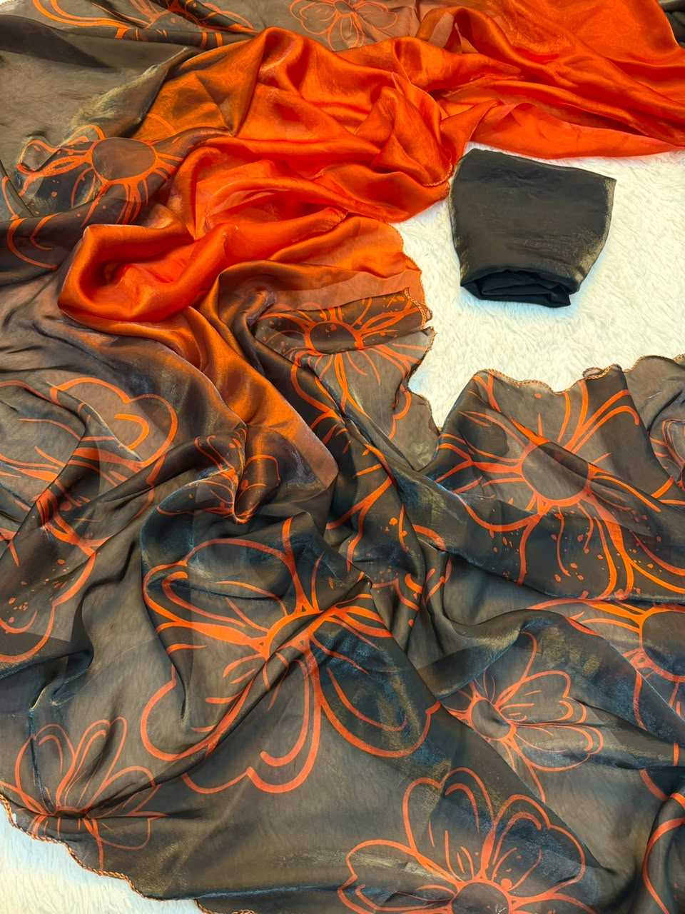 Pranvitha Space Silk Printed Saree