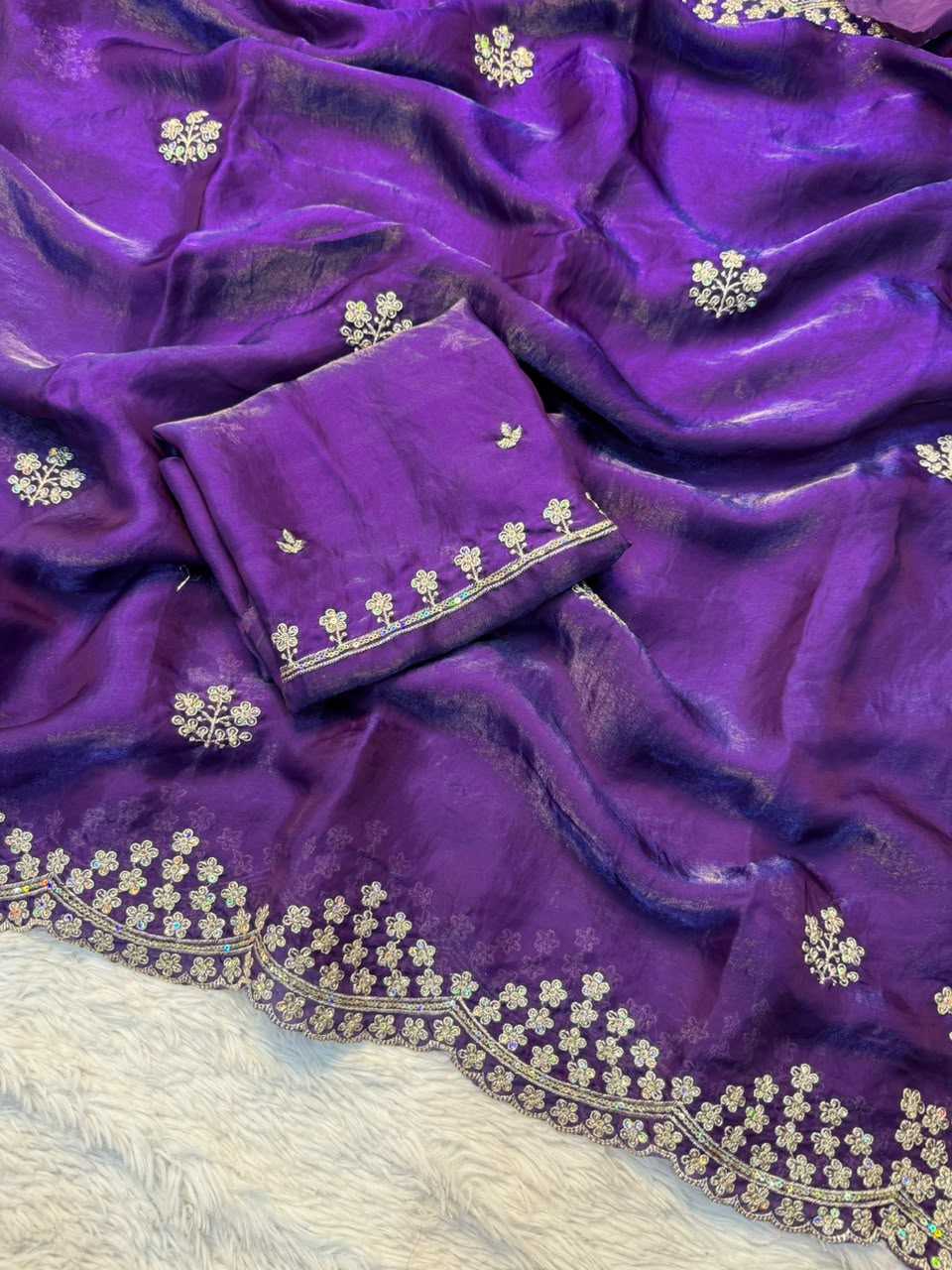 Vaanyaara Space Silk Designer Saree