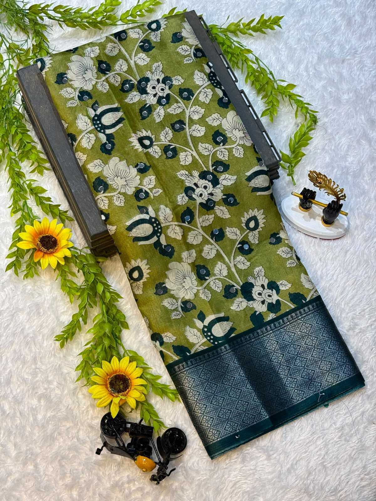Amoli Dola Silk Saree
