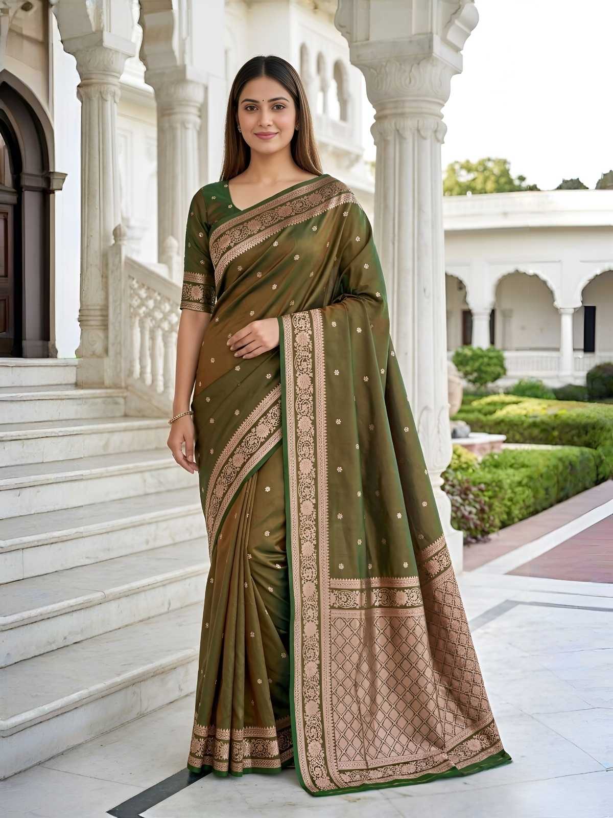 Banarasi Soft Silk Saree in Green