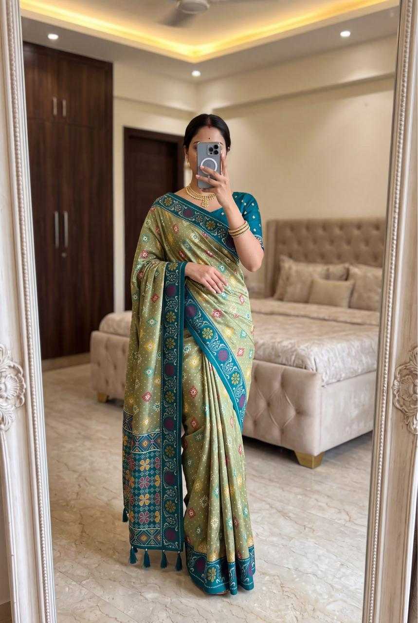 Aakshika Soft Silk Patola Saree