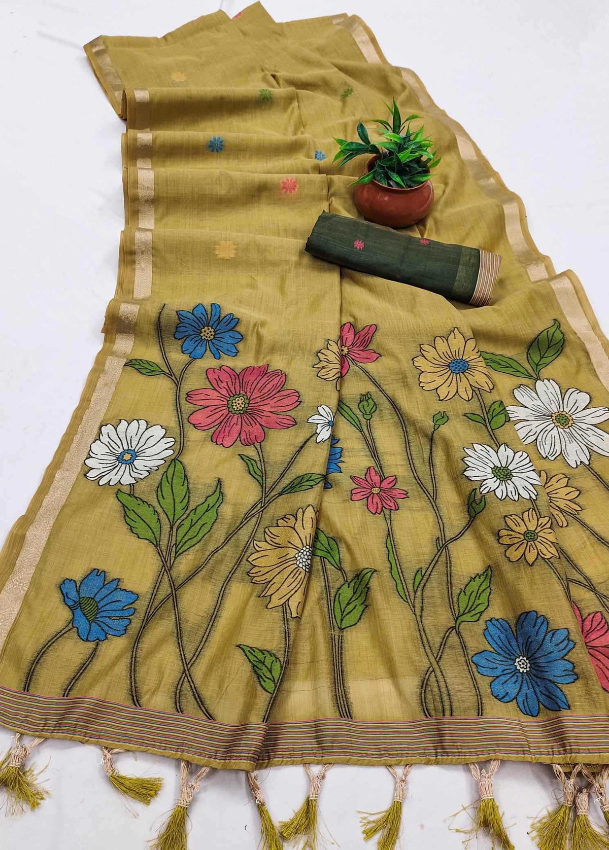 Arya Flower Cotton Designer Saree