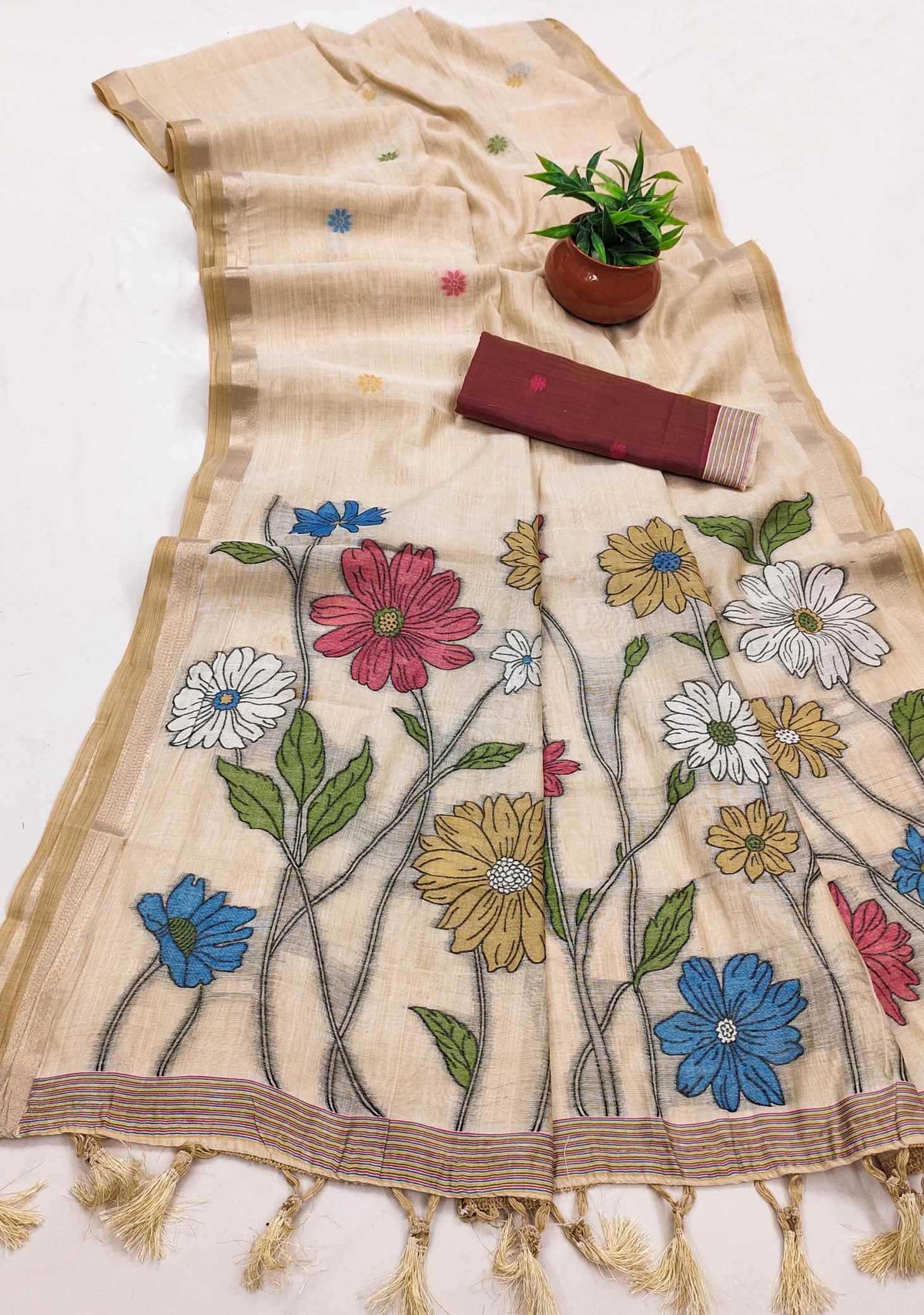 Arya Flower Cotton Designer Saree