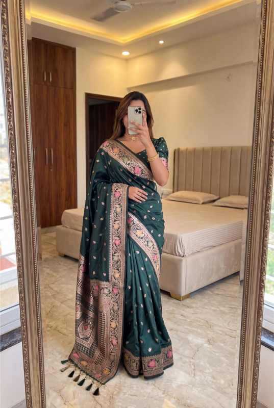 Banarasi Soft Silk Zari Border Saree in Purple