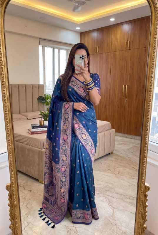 Banarasi Soft Silk Zari Border Saree in Purple