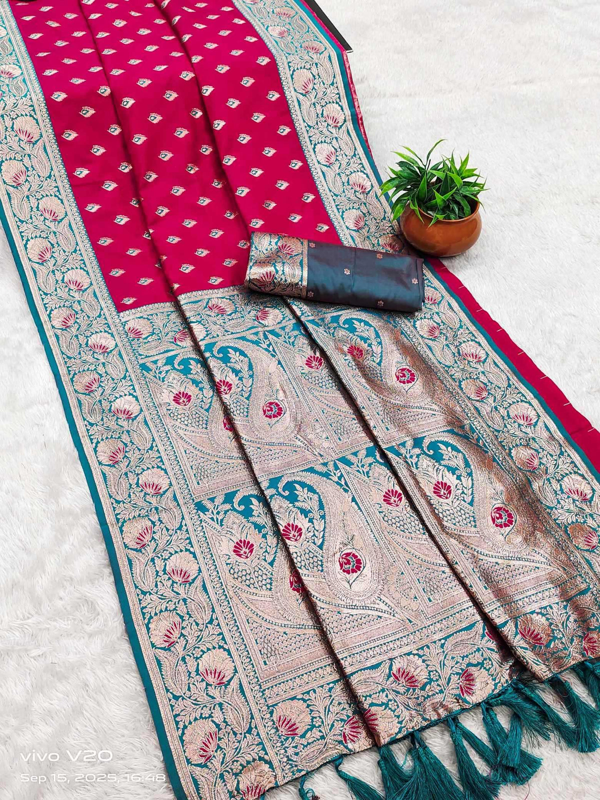 Diya Banarasi Soft Silk Saree in Dark Green