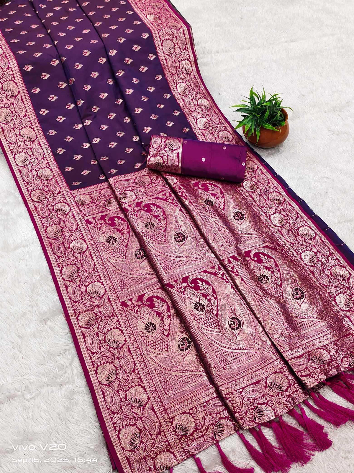 Diya Banarasi Soft Silk Saree in Dark Green