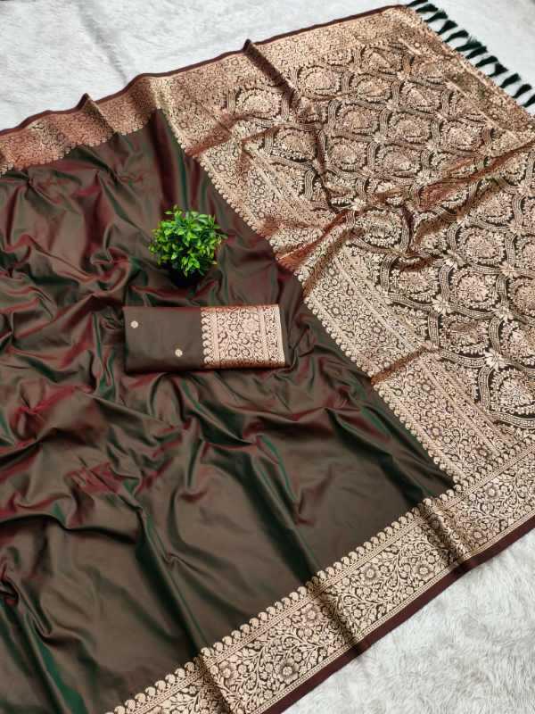 Gala Soft Silk Zari Border Saree