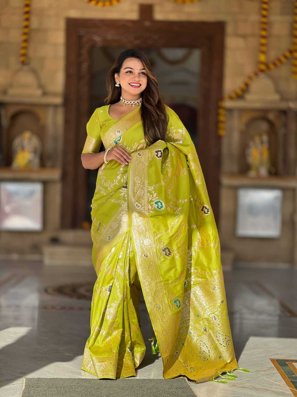 Gulaab Banarasi Soft Silk Saree