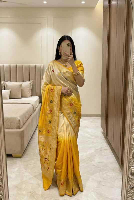 Manohari Dola Silk Saree