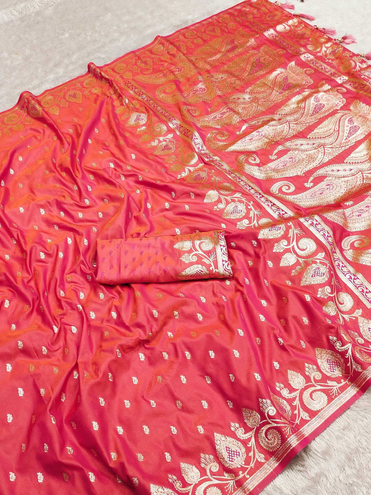 Medhavi Banarasi Soft Silk Saree