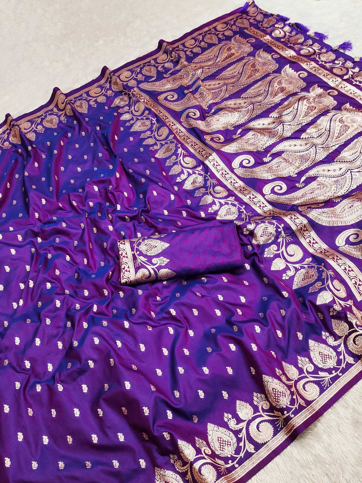 Medhavi Banarasi Soft Silk Saree