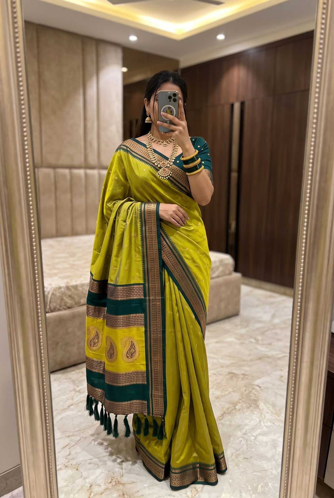 Narayan Peth Soft Silk Saree