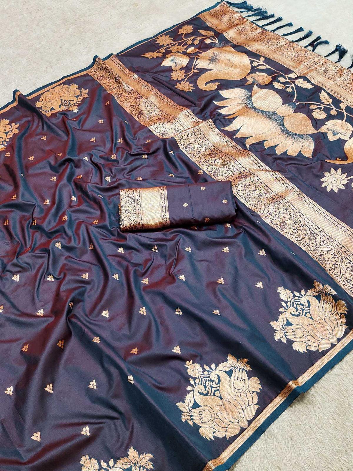 Rajlaxmi Paithani Banarasi Soft Silk Saree