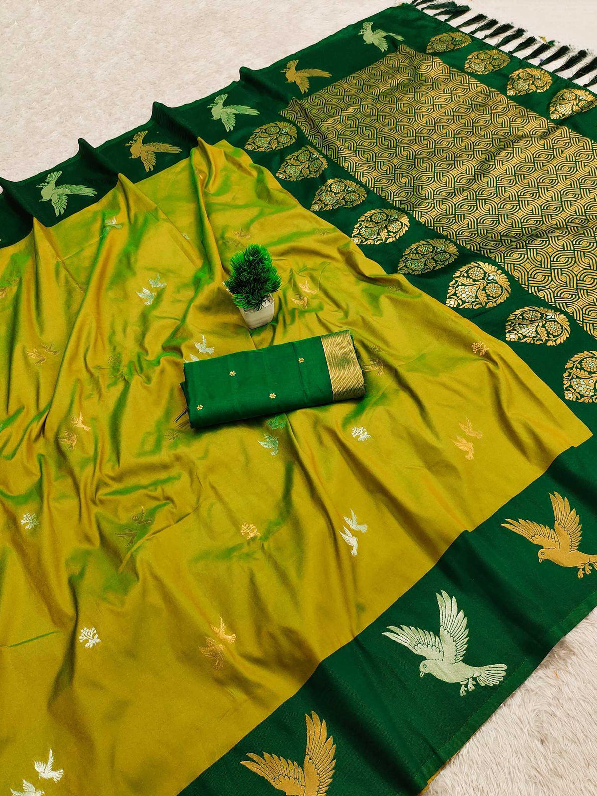Sonpari Soft Silk Saree