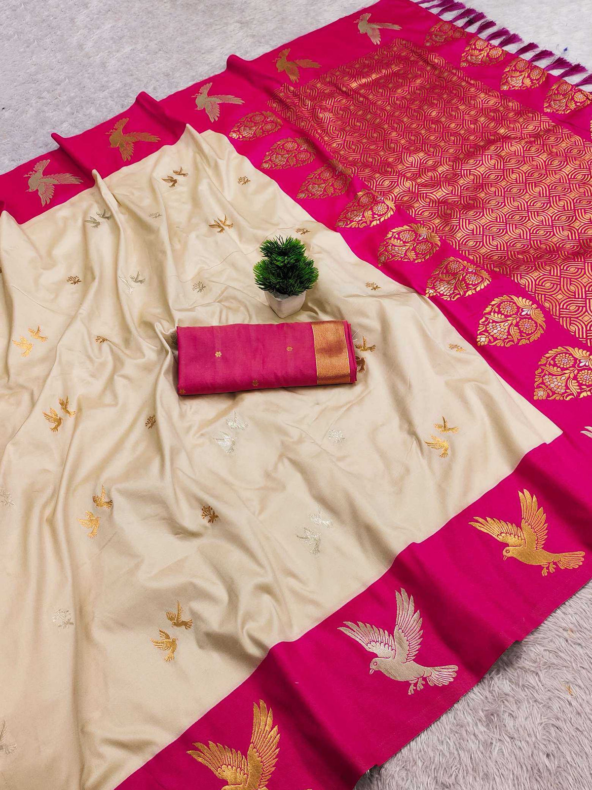 Sonpari Soft Silk Saree