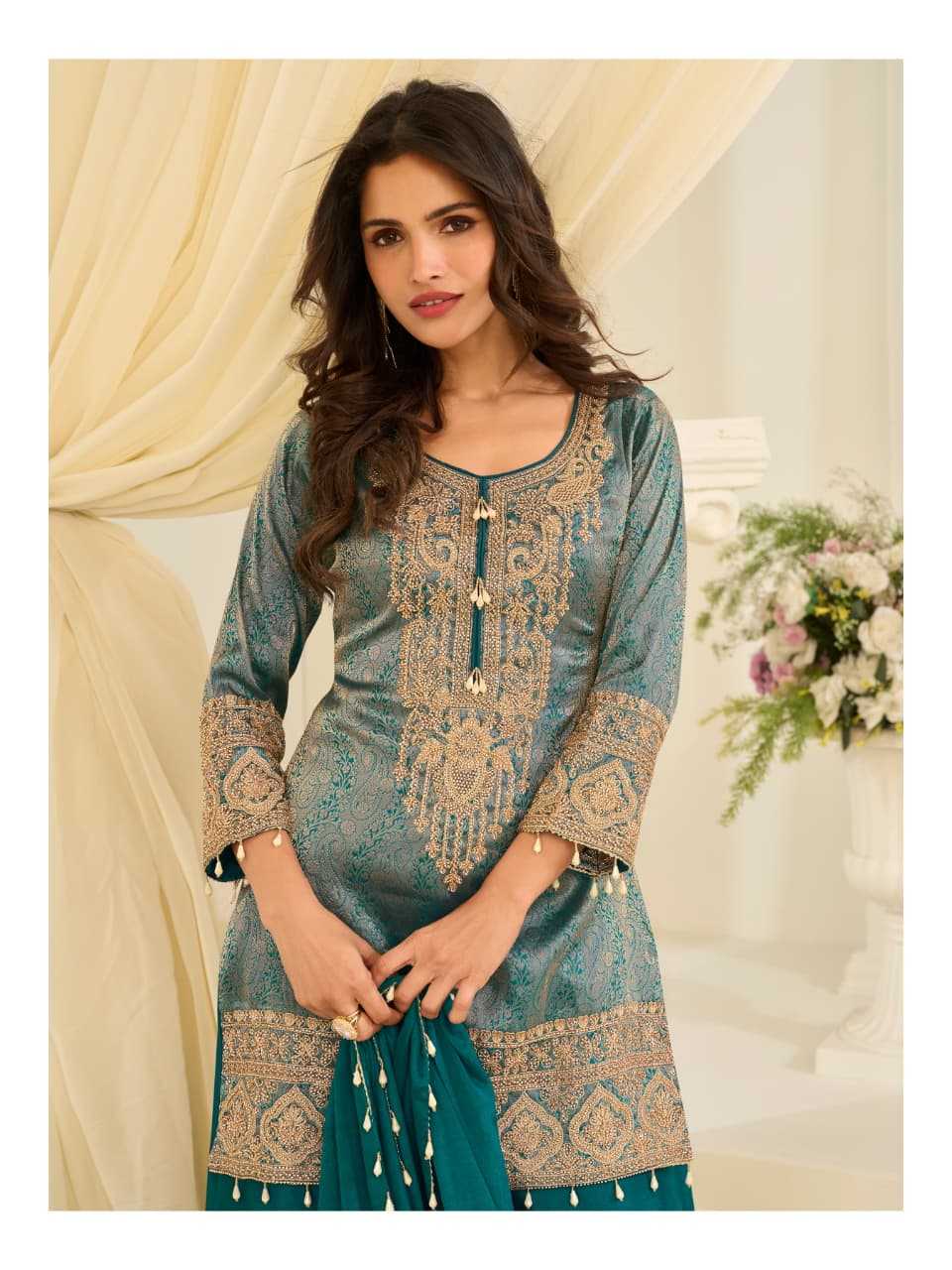 Jacquard Embroidery Suit