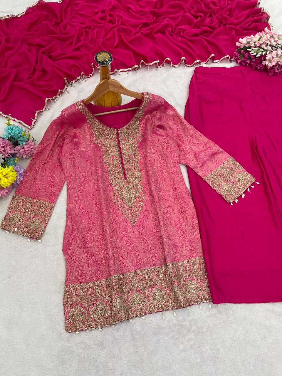 Jacquard Embroidery Suit