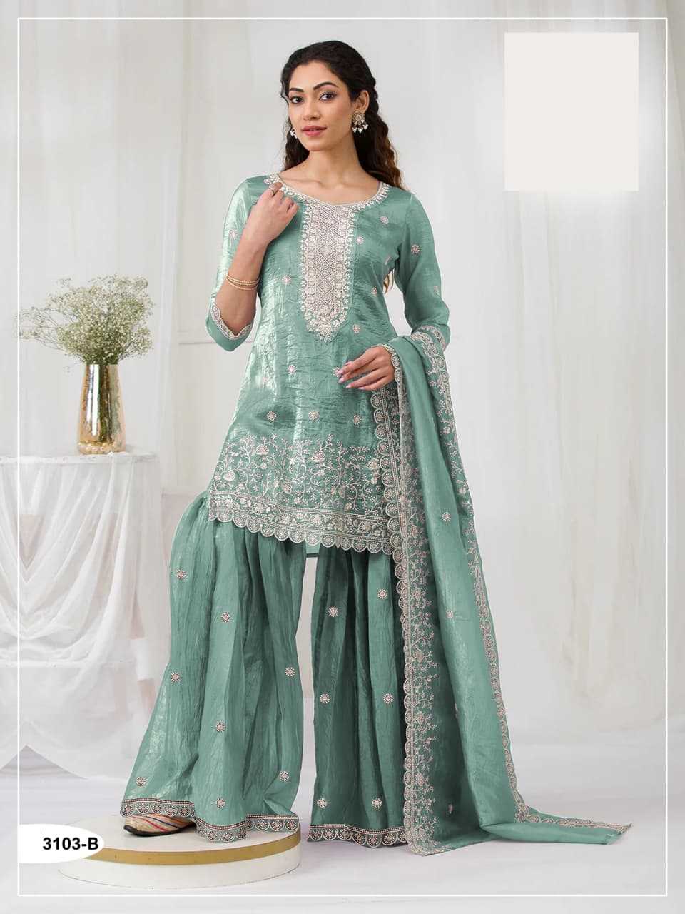 Georgette Embroidery Suit in Blue