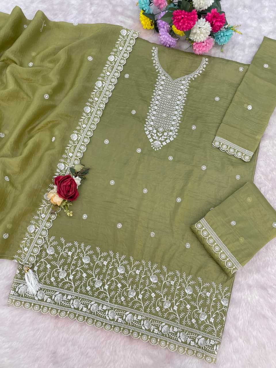 Georgette Embroidery Suit in Blue
