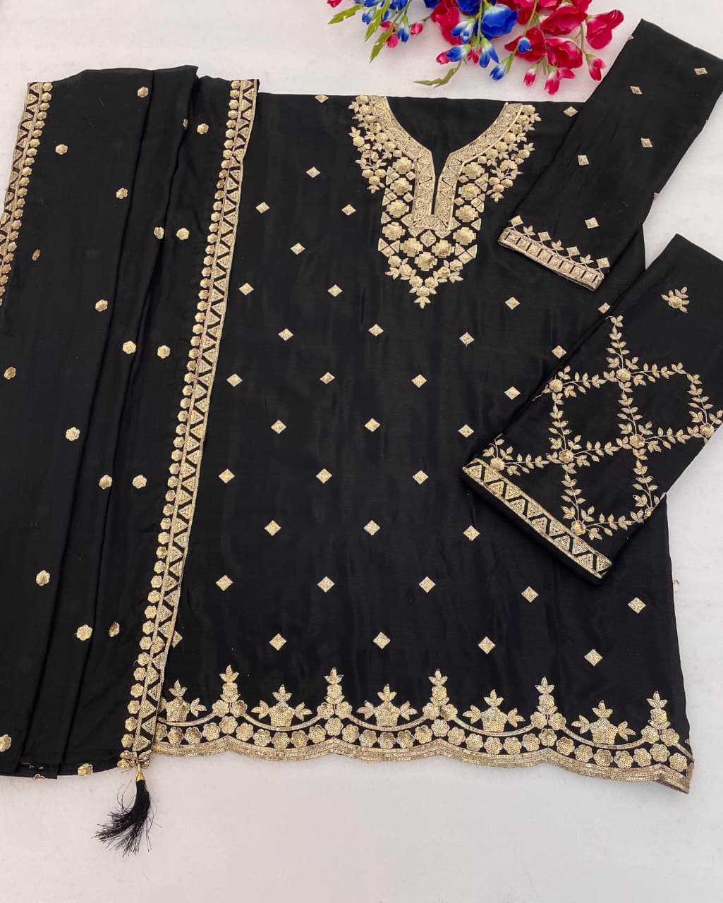 Chinon Embroidery Suit