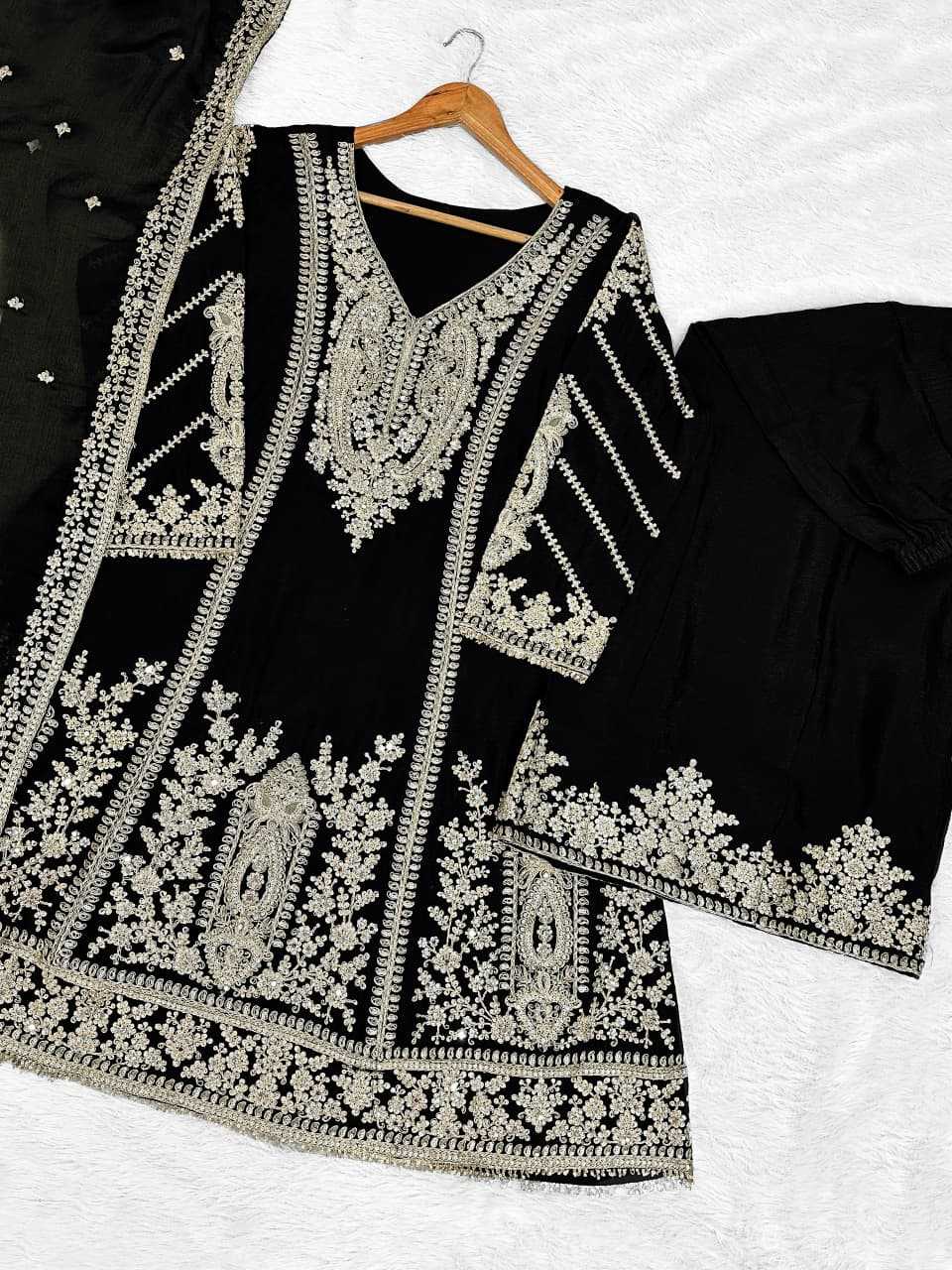 Embroidery Suit