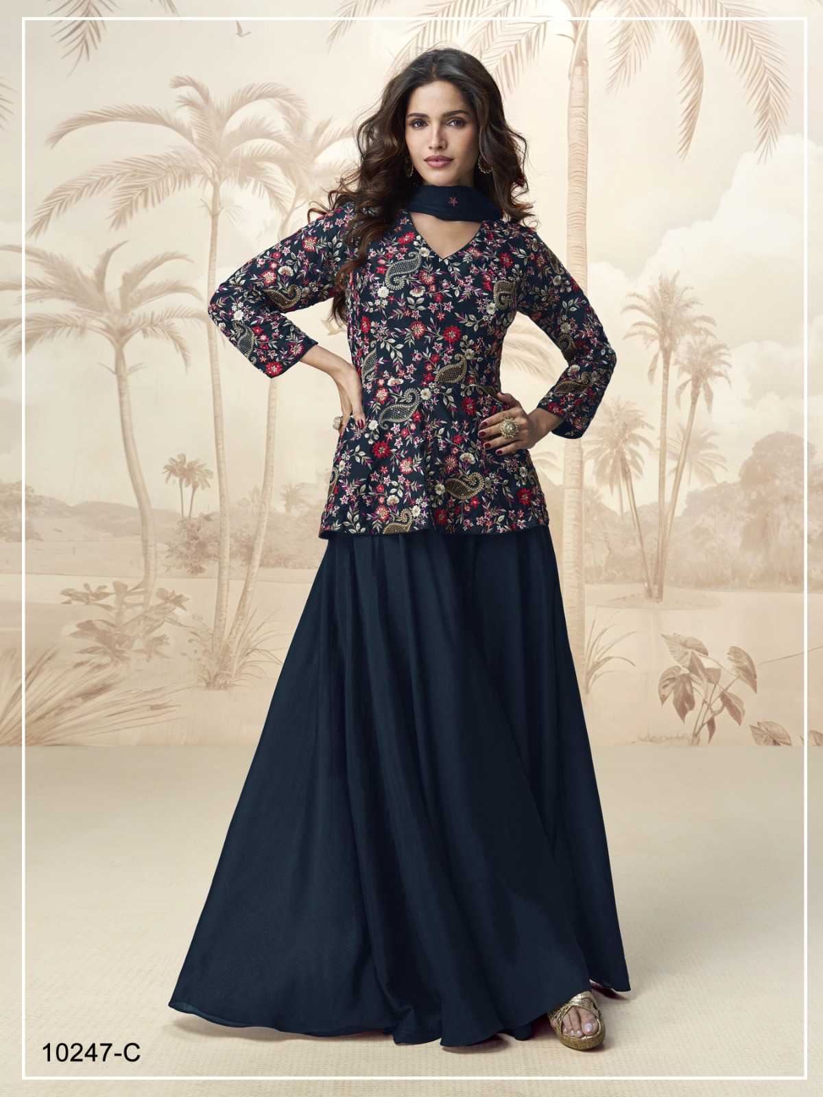 Chinon Ladies Suit