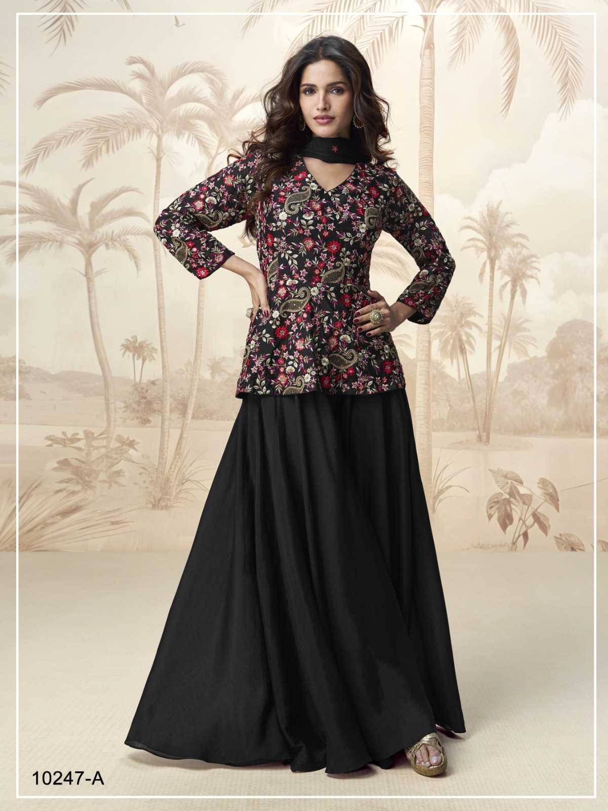 Chinon Ladies Suit