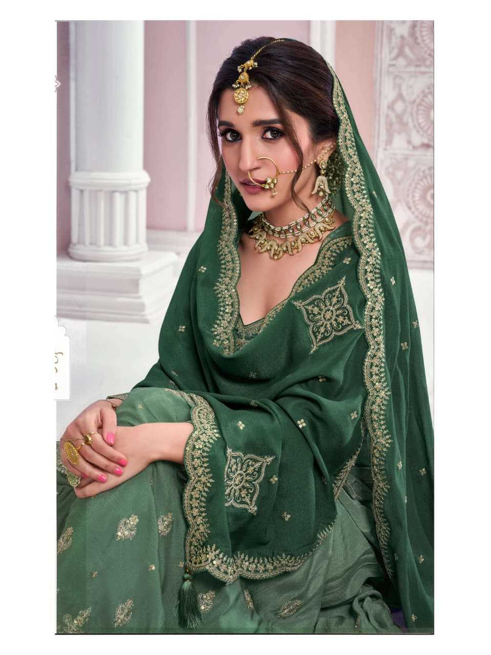 Embroidery Suit