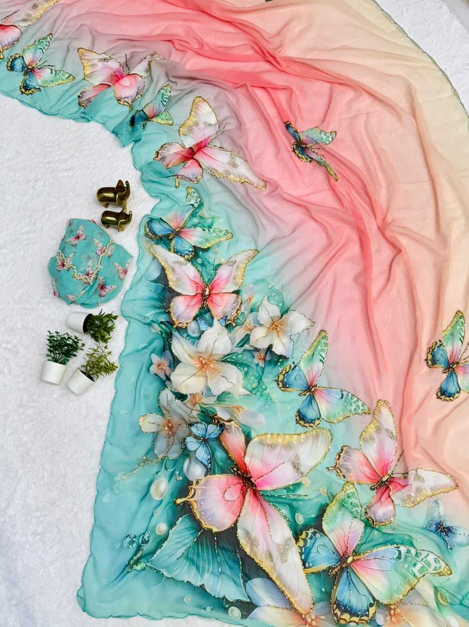 Dhanvitha Chiffon Printed Saree