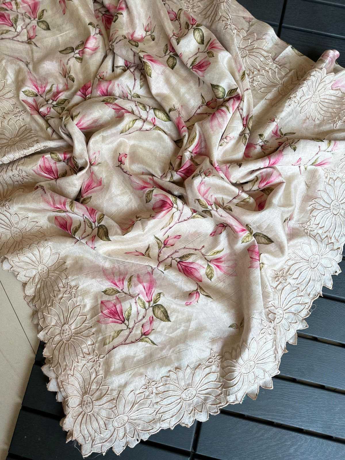Floral Butta Tussar Silk Saree