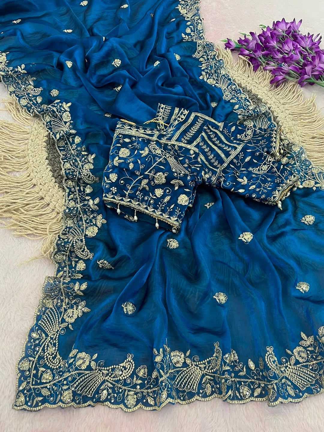 Fendy Embroidered Saree