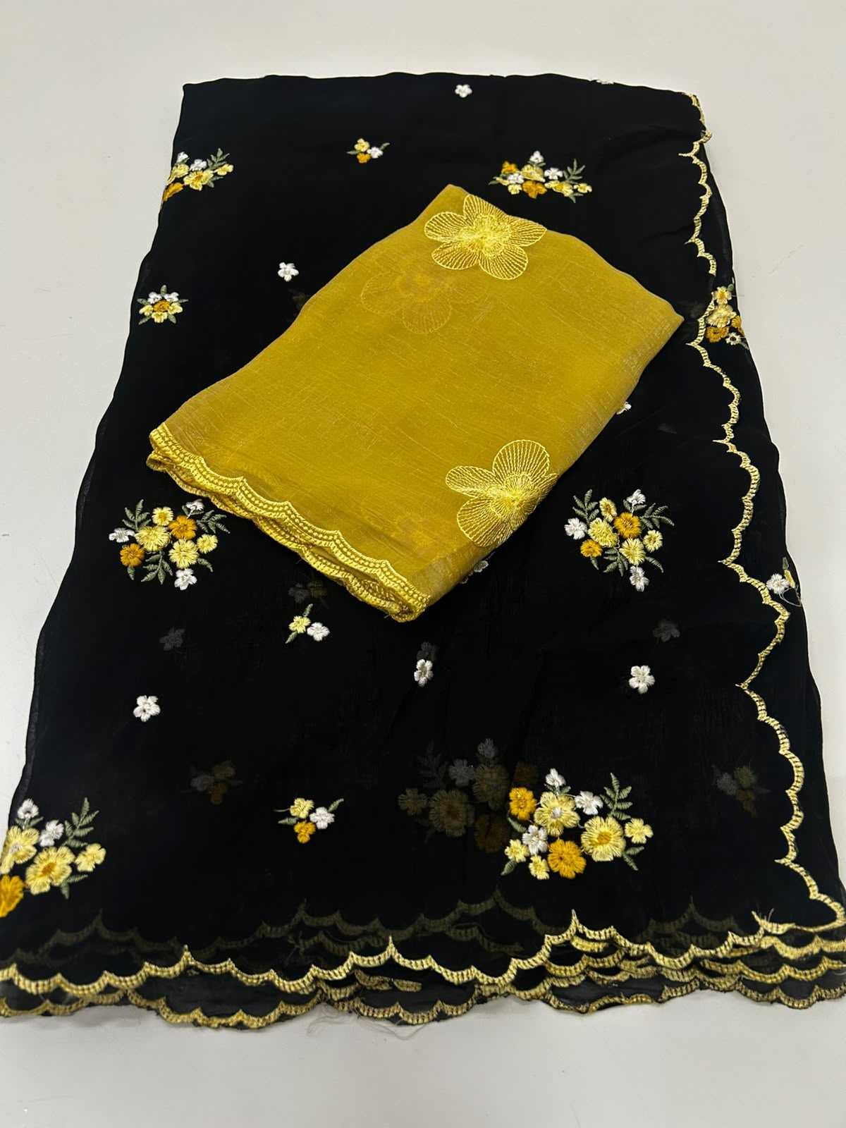 Crunchi Designer Saree