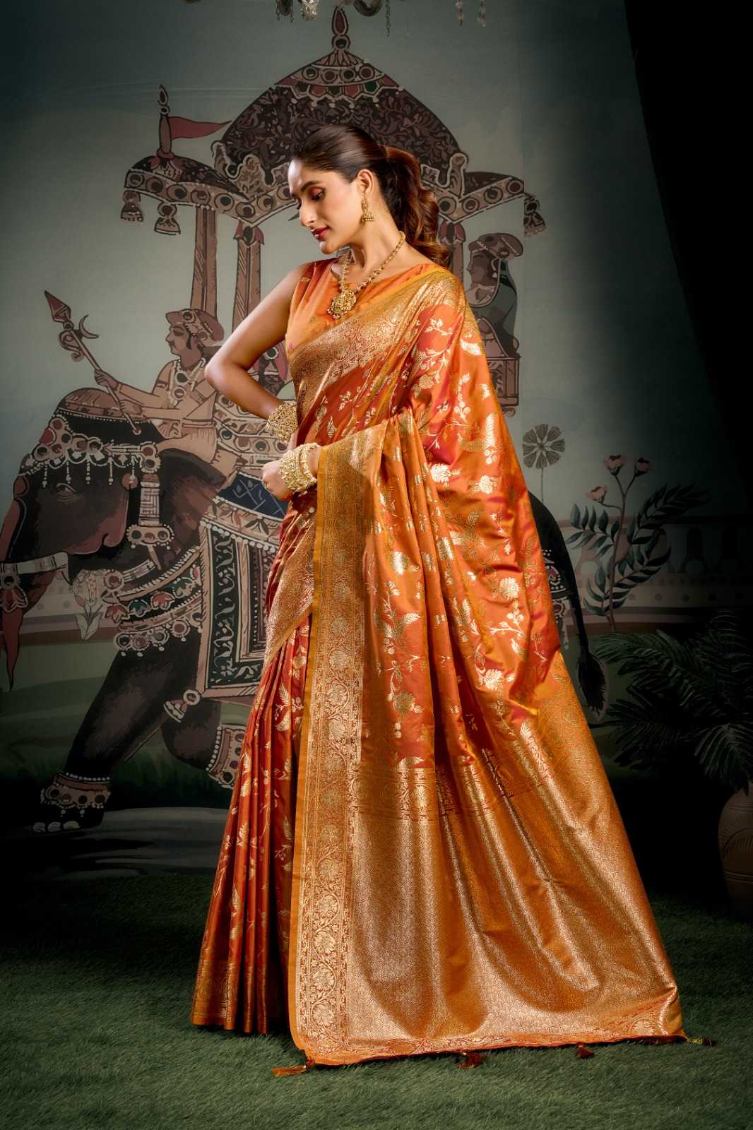 Gobuni Sanskruti Soft Silk Saree in Lavender