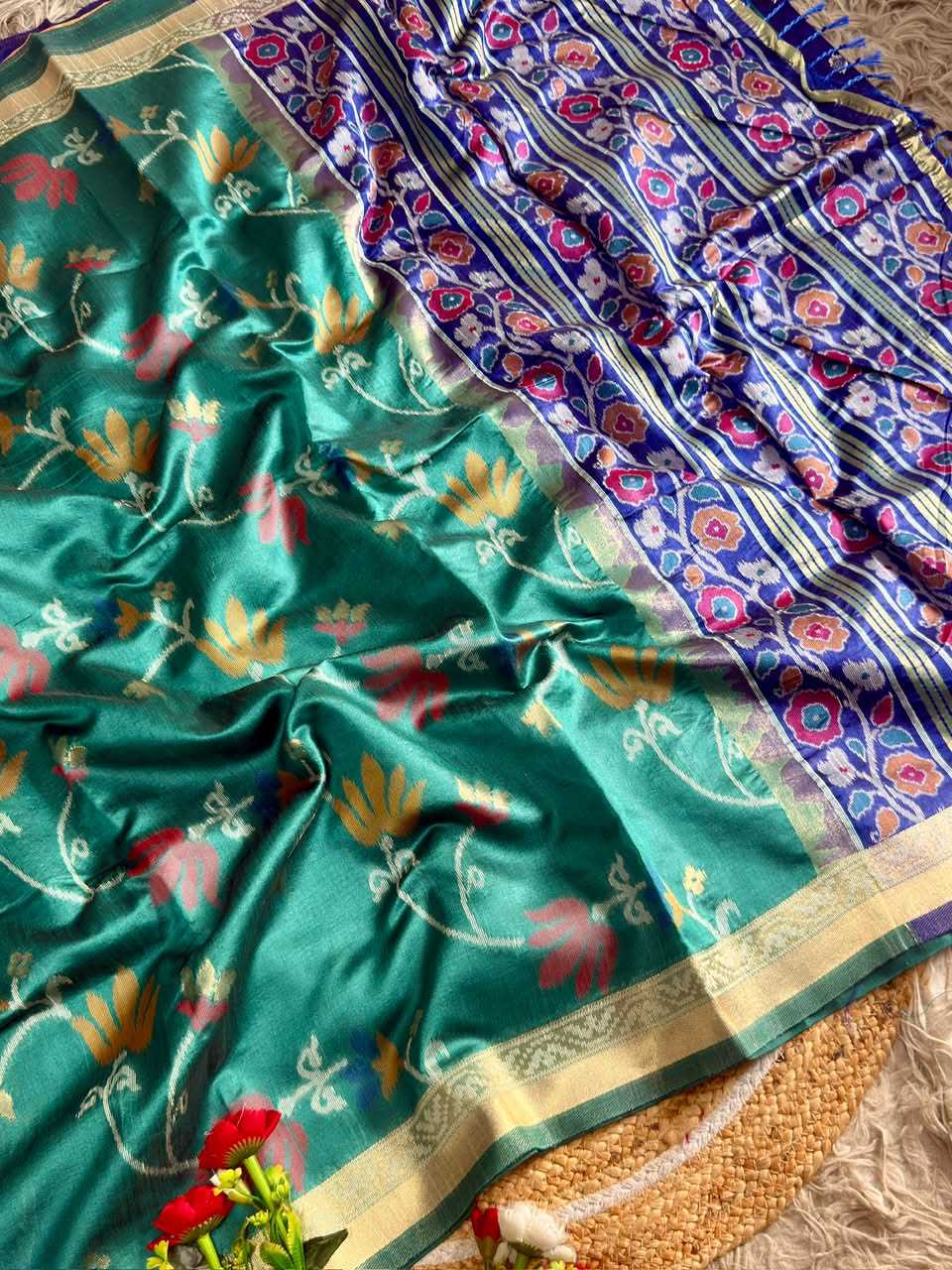 Aaheli Soft Silk Saree