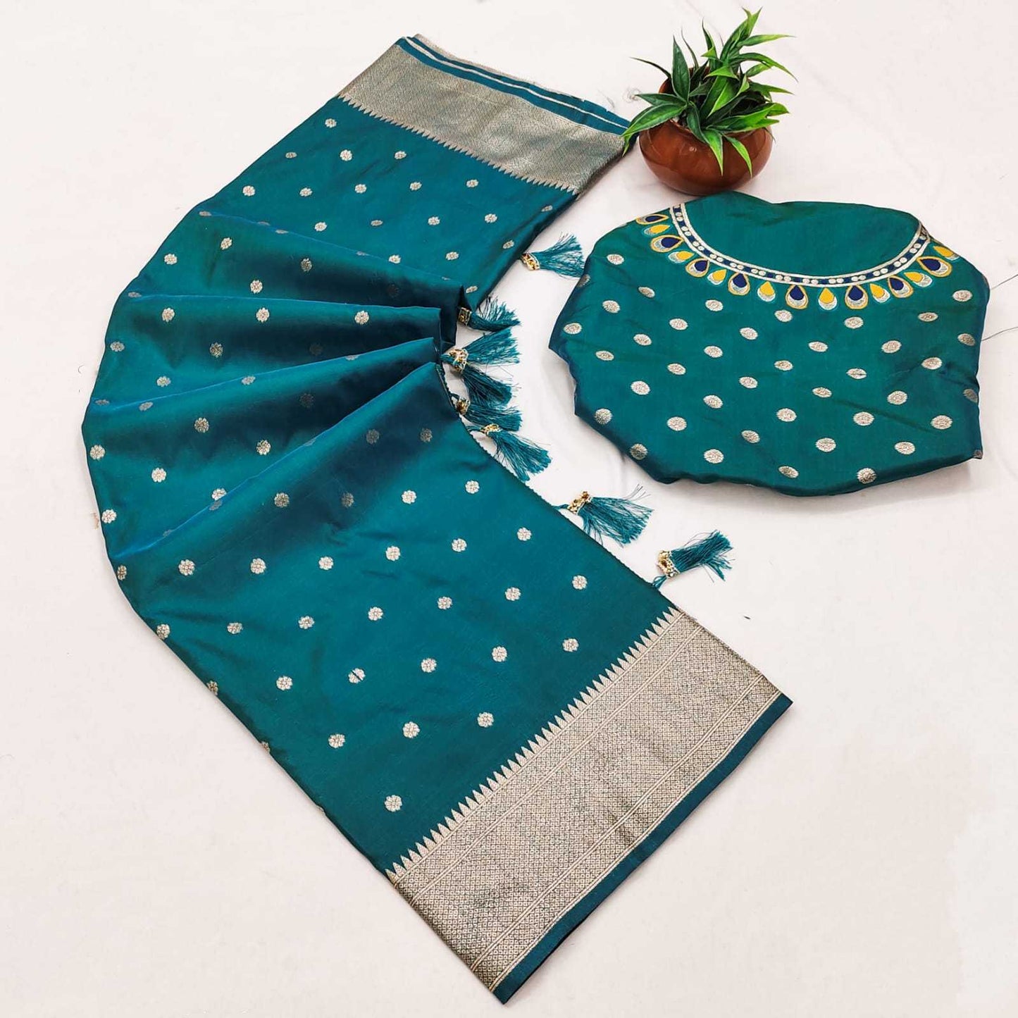 Zari Border Saree