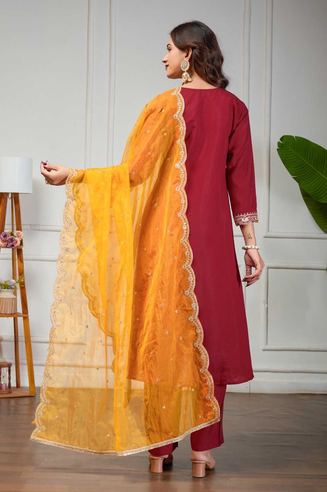 Heavy Roman Silk Embroidery Suit in Violet