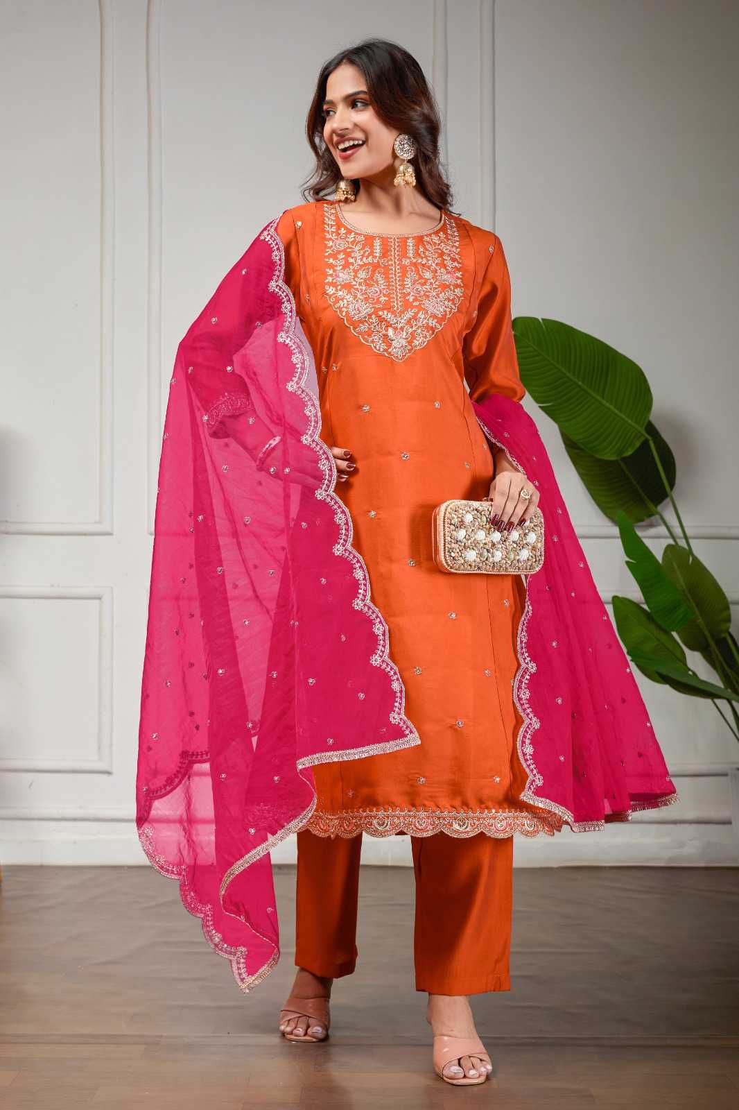 Heavy Roman Silk Embroidery Suit in Violet