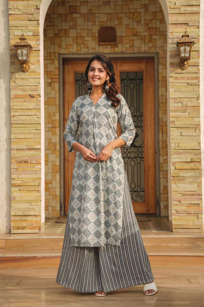 Heavy Rayon Printed Suit in Pink