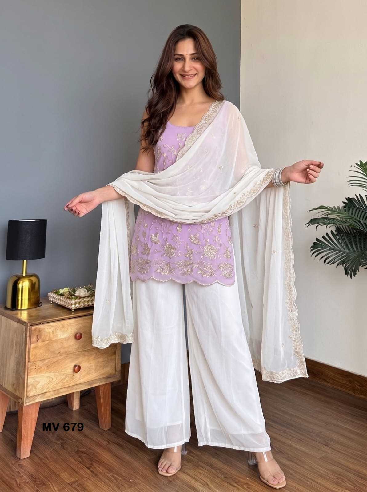 Georgette Embroidery Suit 679