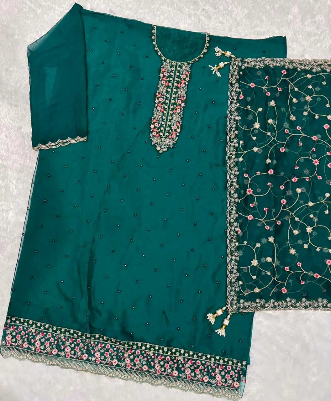 Anikaa Chiffon Ladies Suit