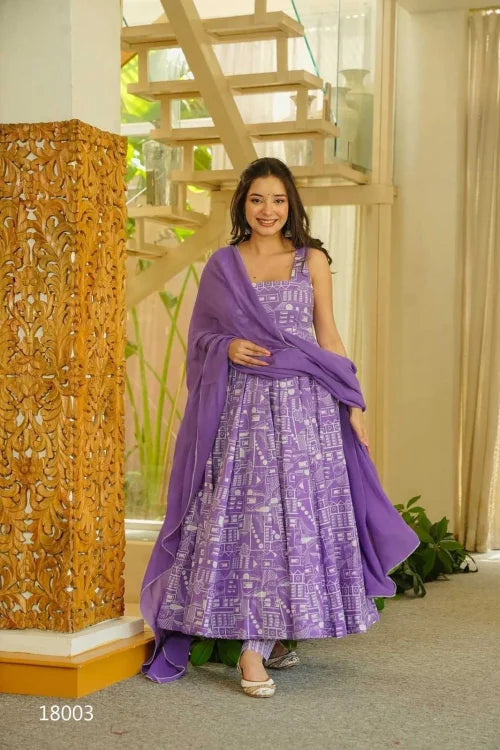 Clora V Heavy Silk Printed Gown