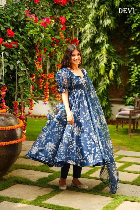 Tabby Silk Printed Gown